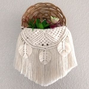 Macrame wall basket